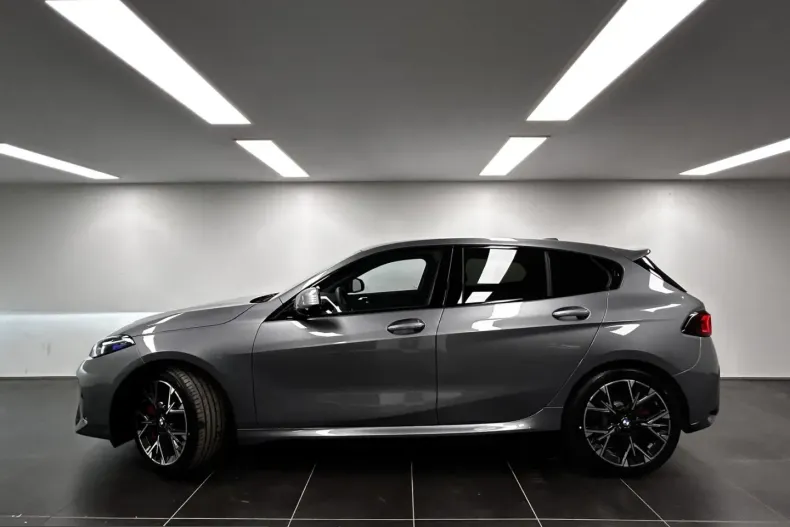 BMW 116 (Seria 1) din 2025 cu 5.894 km - oferta BMW246639 - foto 3
