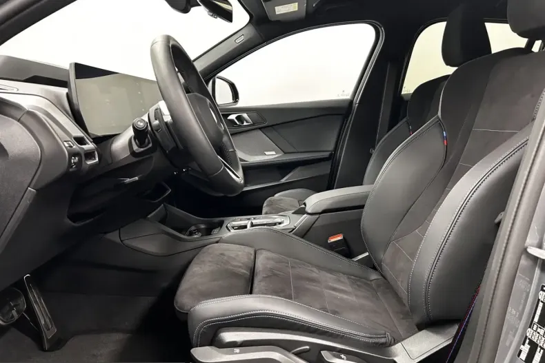 BMW 116 (Seria 1) din 2025 cu 5.894 km - oferta BMW246639 - foto 4