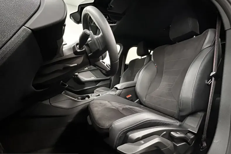 BMW 116 (Seria 1) din 2025 cu 5.894 km - oferta BMW246639 - foto 19
