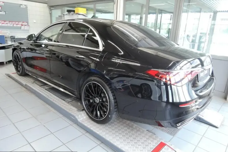 Mercedes-Benz S 580 (Clasa S) din 2023 cu 47.100 km - oferta MER246641 - foto 2