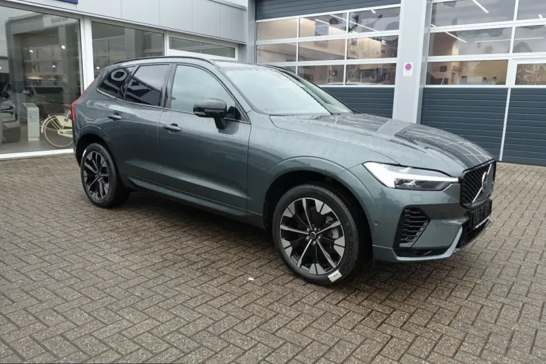 Volvo XC60 din 2025 cu 11.900 km - oferta VOL246644 - foto 8