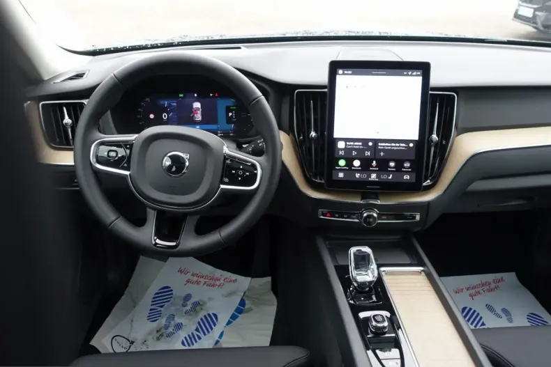 Volvo XC60 din 2025 cu 11.900 km - oferta VOL246644 - foto 14