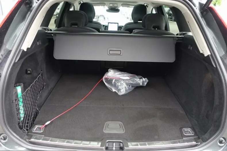 Volvo XC60 din 2025 cu 11.900 km - oferta VOL246644 - foto 28