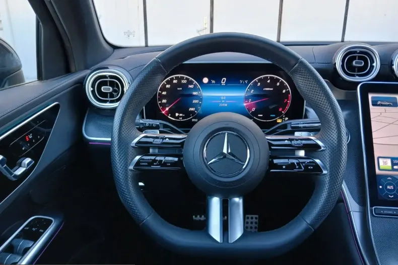 Mercedes-Benz GLC 200 (Clasa GLC) din 2023 cu 21.938 km - oferta MER246654 - foto 19