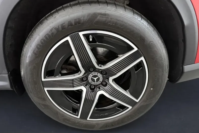 Mercedes-Benz GLC 200 (Clasa GLC) din 2023 cu 58.555 km - oferta MER246655 - foto 5