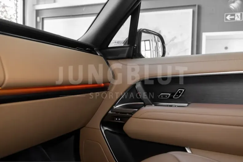 Land Rover Range Rover din 2025 cu 9.275 km - oferta LAN246661 - foto 29