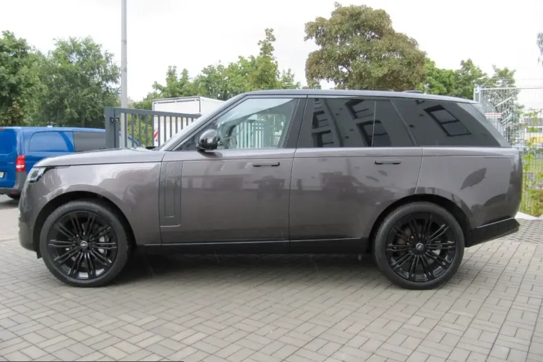Land Rover Range Rover din 2025 cu 9.875 km - oferta LAN246662 - foto 5