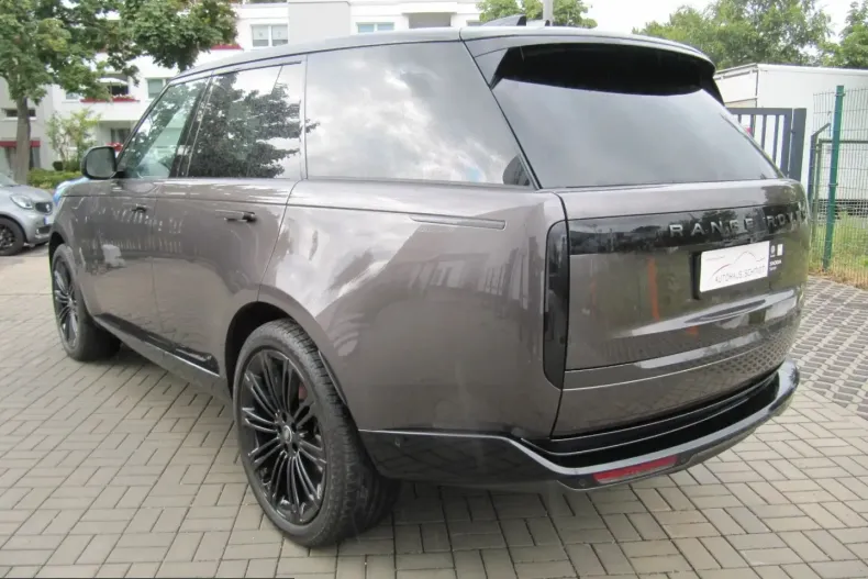 Land Rover Range Rover din 2025 cu 9.875 km - oferta LAN246662 - foto 6