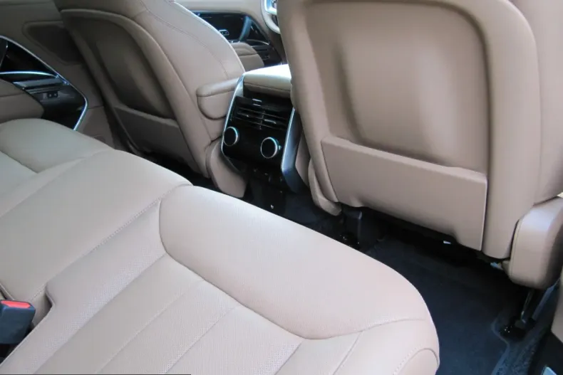 Land Rover Range Rover din 2025 cu 9.875 km - oferta LAN246662 - foto 12