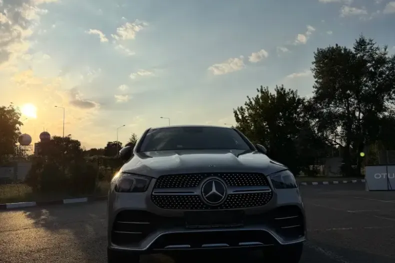 Mercedes-Benz GLE 350 (Clasa GLE) din 2023 cu 63.500 km - oferta MER246666 - foto 2
