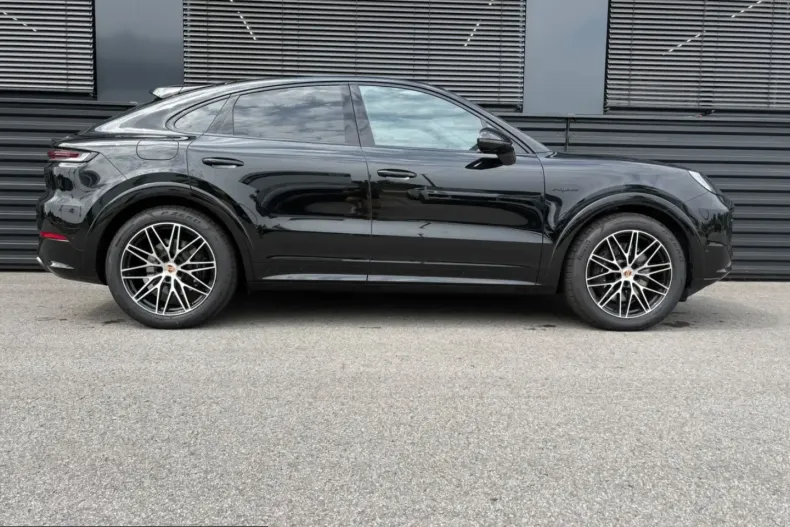 Porsche Cayenne din 2025 cu 10.700 km - oferta POR246688 - foto 4