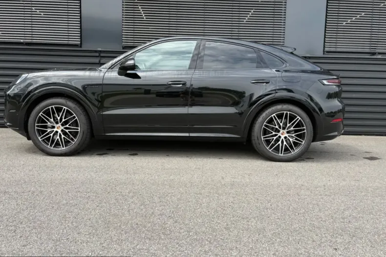 Porsche Cayenne din 2025 cu 10.700 km - oferta POR246688 - foto 5