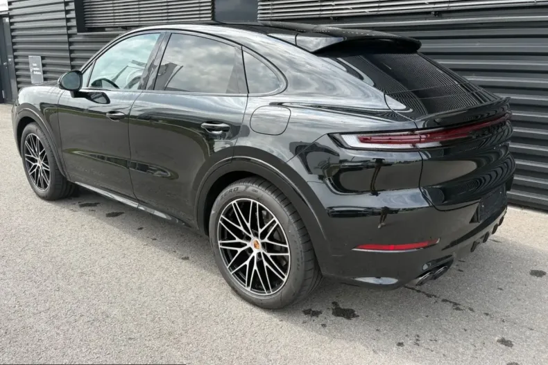 Porsche Cayenne din 2025 cu 10.700 km - oferta POR246688 - foto 6