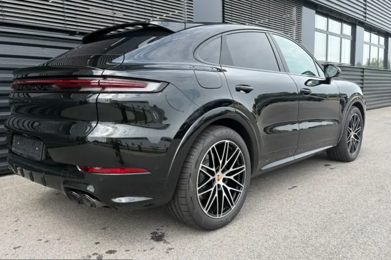 Porsche Cayenne din 2025 cu 10.700 km - oferta POR246688 - foto 11