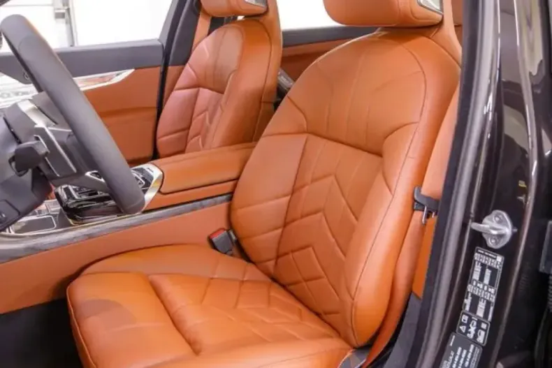 BMW 740 (Seria 7) din 2026 cu 20 km - oferta BMW246692 - foto 2