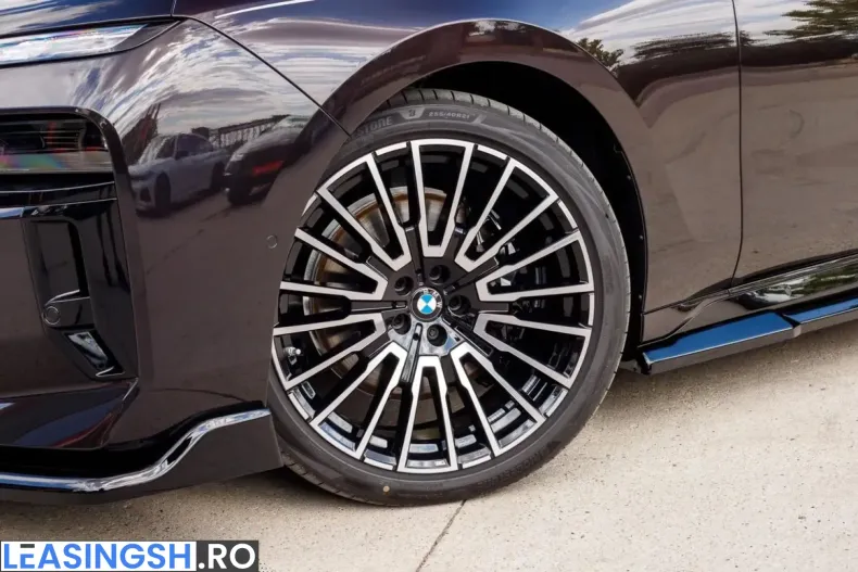 BMW 740 (Seria 7) din 2026 cu 20 km - oferta BMW246692 - foto 35
