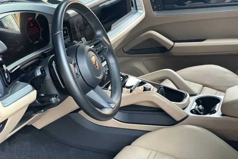 Porsche Cayenne din 2025 cu 12.100 km - oferta POR246694 - foto 18