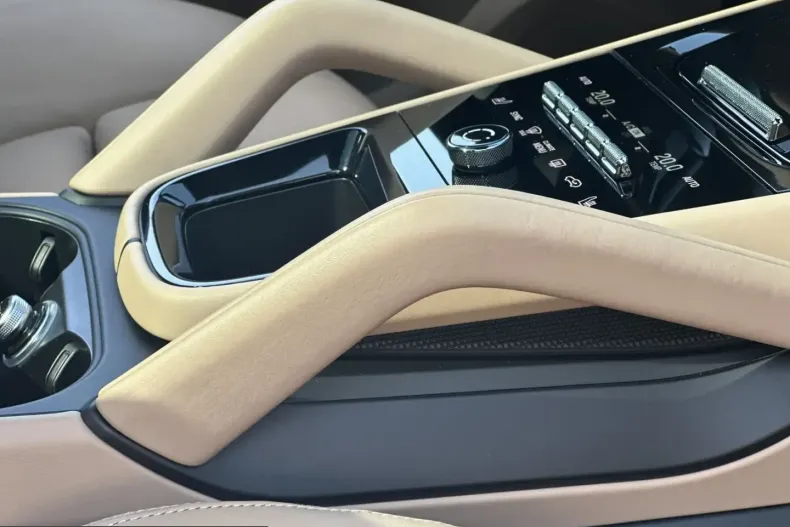 Porsche Cayenne din 2025 cu 12.100 km - oferta POR246694 - foto 21