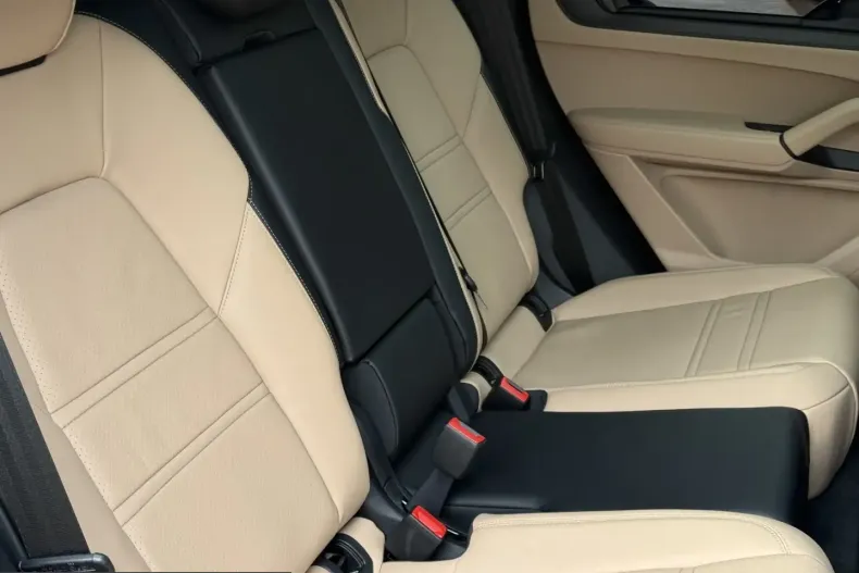 Porsche Cayenne din 2024 cu 14.700 km - oferta POR246698 - foto 26