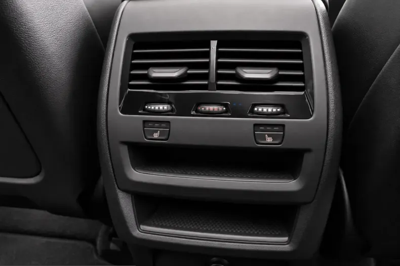 BMW X6 (Seria X) din 2025 cu 19.500 km - oferta BMW246708 - foto 24