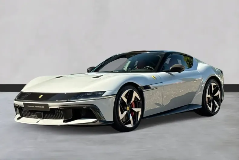 Ferrari 12Cilindri din 2025 cu 19.000 km - oferta FER246709 - foto 1