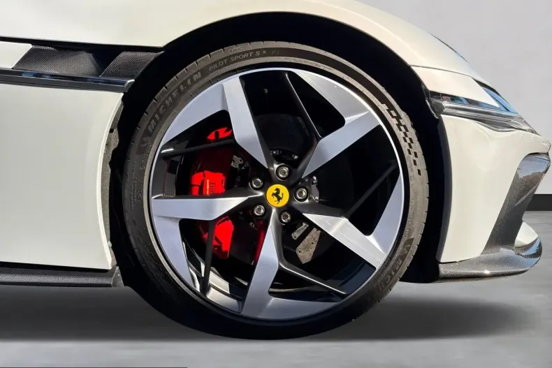 Ferrari 12Cilindri din 2025 cu 19.000 km - oferta FER246709 - foto 10