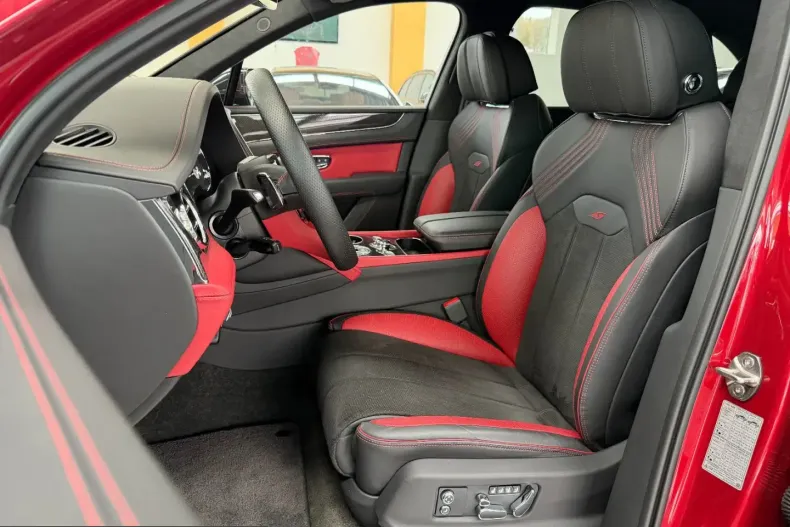 Bentley Bentayga din 2023 cu 6.000 km - oferta BEN246710 - foto 31