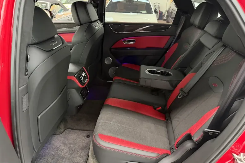 Bentley Bentayga din 2023 cu 6.000 km - oferta BEN246710 - foto 35