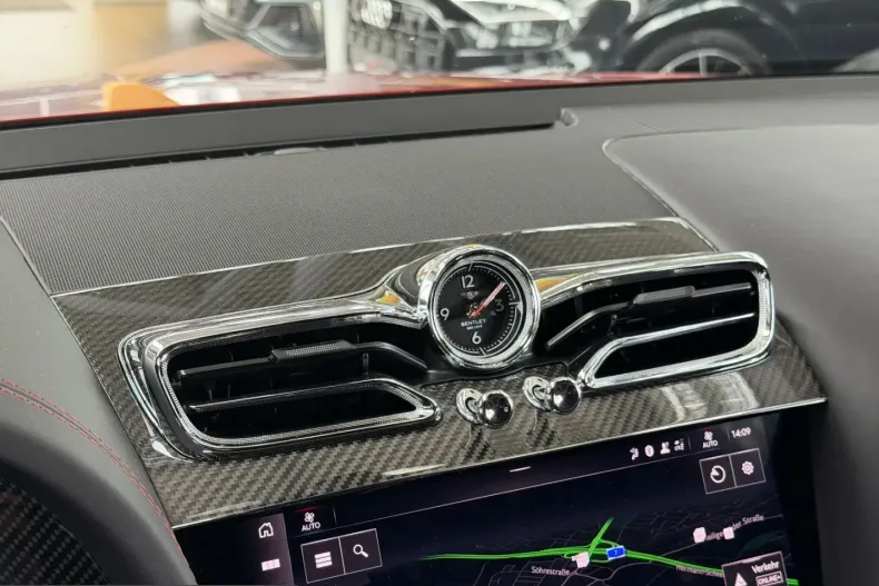 Bentley Bentayga din 2023 cu 6.000 km - oferta BEN246710 - foto 45