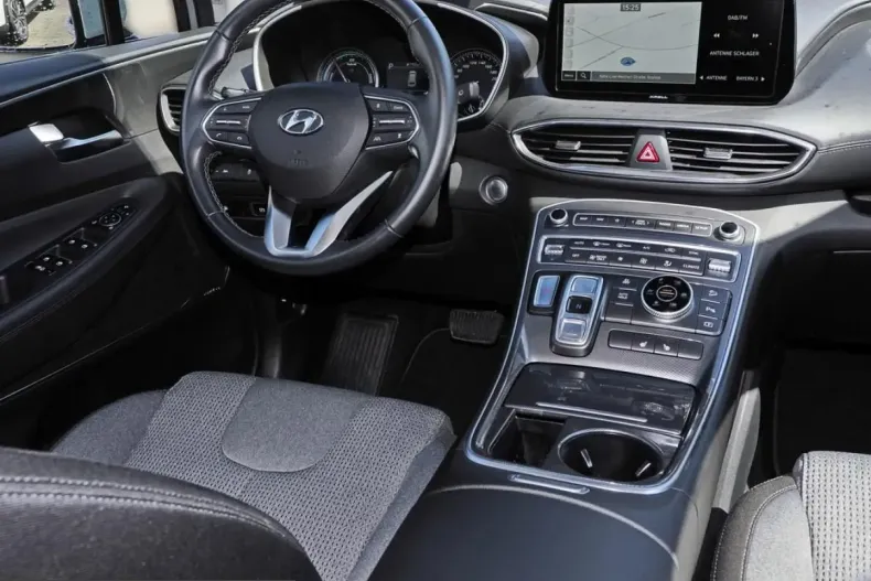 Hyundai Santa Fe din 2023 cu 46.909 km - oferta HYU246716 - foto 9