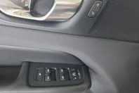 Volvo XC60 din 2022 cu 41.568 km - oferta VOL246721 - foto 17