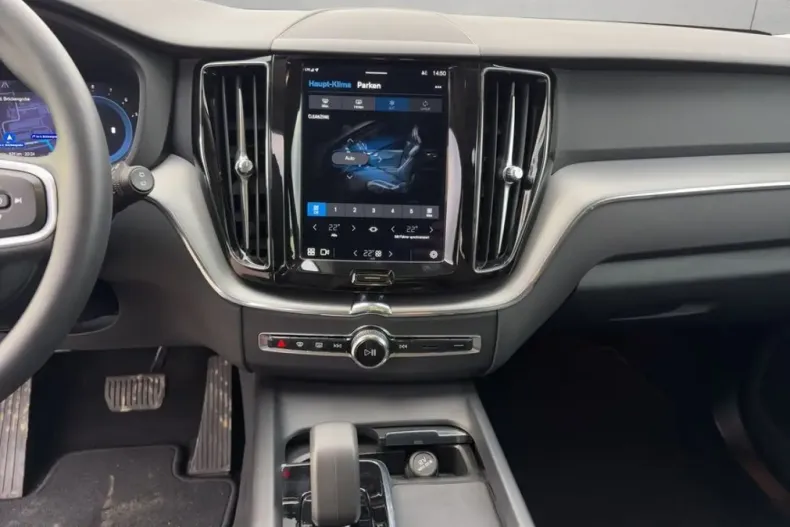 Volvo XC60 din 2023 cu 25.153 km - oferta VOL246725 - foto 12