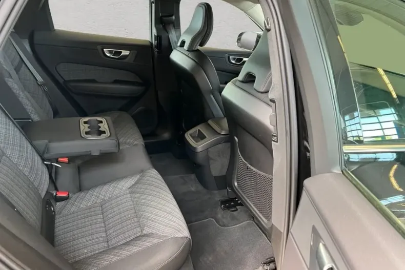 Volvo XC60 din 2023 cu 47.328 km - oferta VOL246726 - foto 19