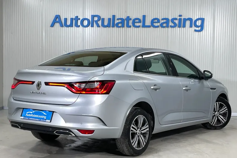 Renault Megane din 2023 cu 49.814 km - oferta REN246732 - foto 3