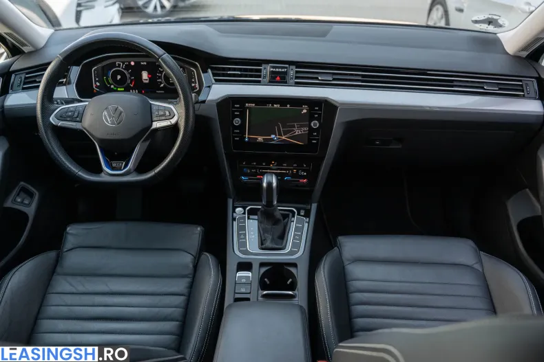 Volkswagen Passat din 2021 cu 146.344 km - oferta VOL246736 - foto 11