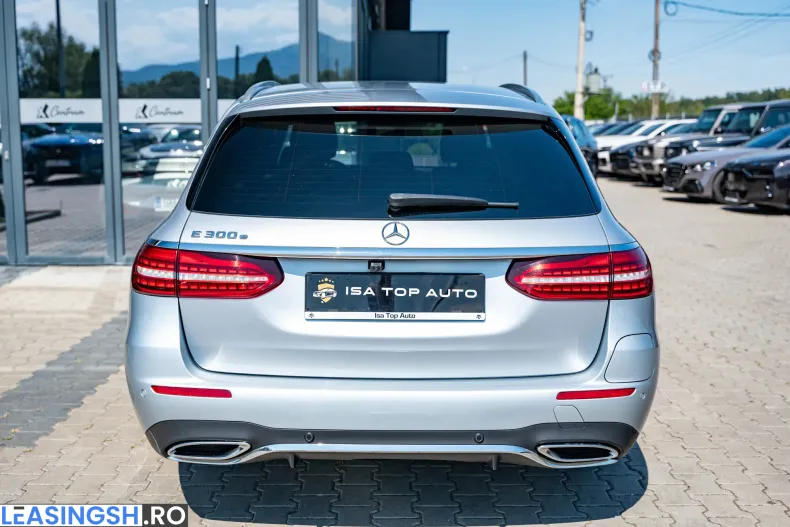 Mercedes-Benz E 300 (Clasa E) din 2022 cu 114.311 km - oferta MER246737 - foto 3