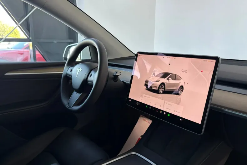 Tesla Model Y din 2023 cu 73.800 km - oferta TES246739 - foto 6