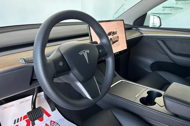 Tesla Model Y din 2023 cu 73.800 km - oferta TES246739 - foto 11