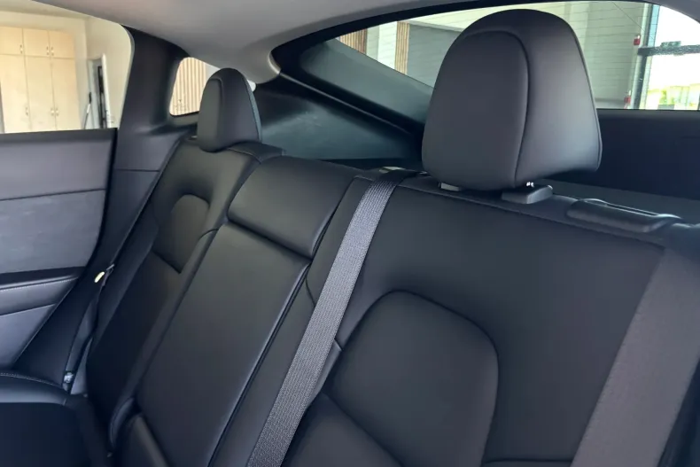 Tesla Model Y din 2023 cu 73.800 km - oferta TES246739 - foto 13