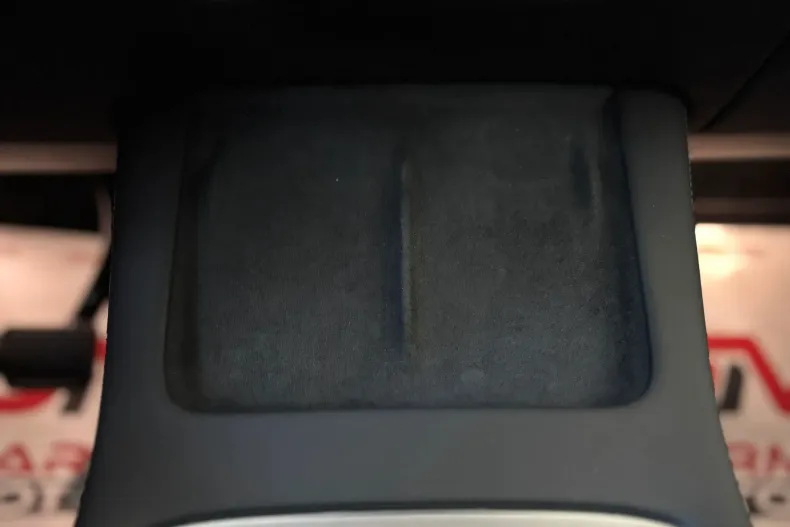 Tesla Model Y din 2023 cu 73.800 km - oferta TES246739 - foto 19