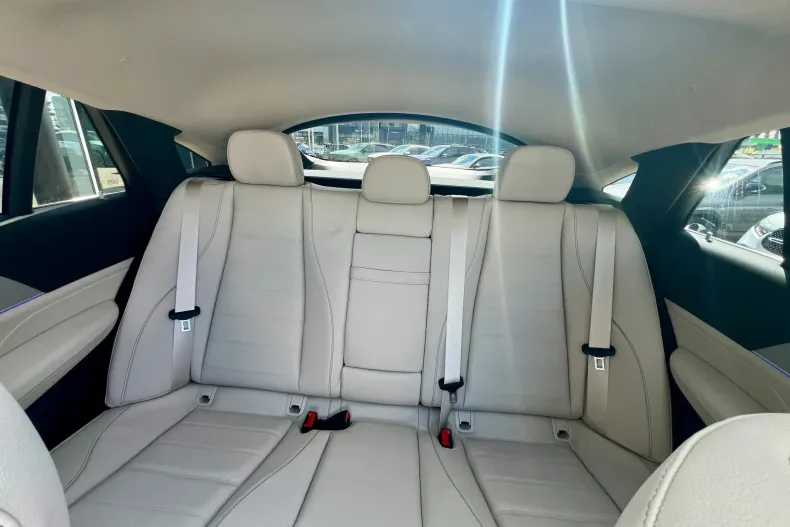 Mercedes-Benz GLE 300 (Clasa GLE) din 2026 cu 16 km - oferta MER246745 - foto 13