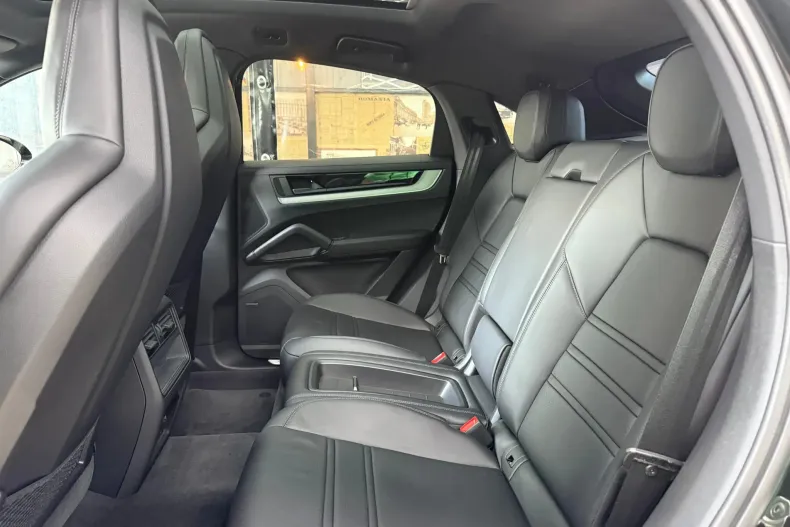 Porsche Cayenne din 2025 cu 23.000 km - oferta POR246750 - foto 26