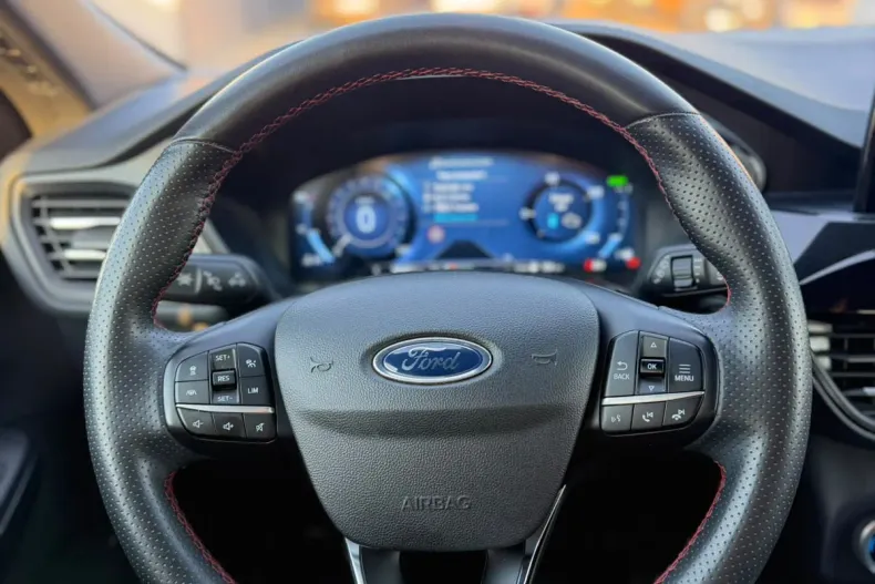 Ford Kuga din 2023 cu 91.808 km - oferta FOR246751 - foto 13