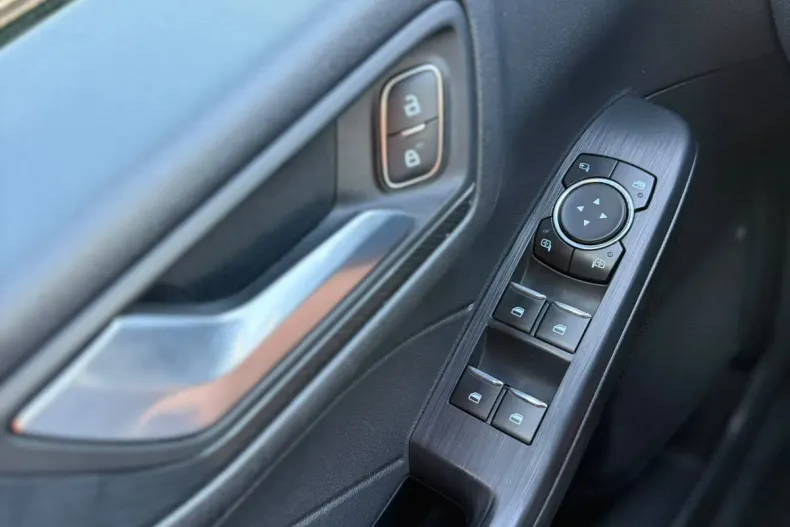 Ford Kuga din 2023 cu 91.808 km - oferta FOR246751 - foto 19