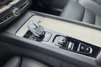 Volvo XC60 din 2022 cu 84.475 km - oferta VOL246754 - foto 3