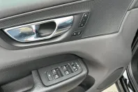 Volvo XC60 din 2022 cu 84.475 km - oferta VOL246754 - foto 4