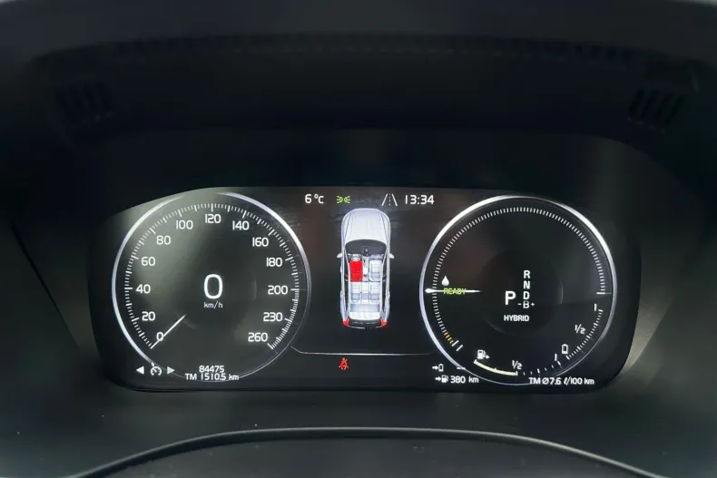 Volvo XC60 din 2022 cu 84.475 km - oferta VOL246754 - foto 5