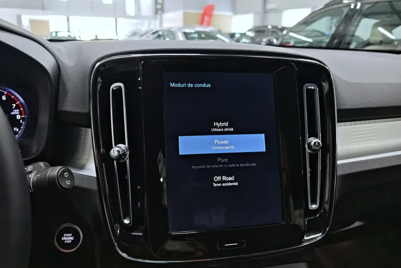 Volvo XC40 din 2022 cu 109.970 km - oferta VOL246769 - foto 19