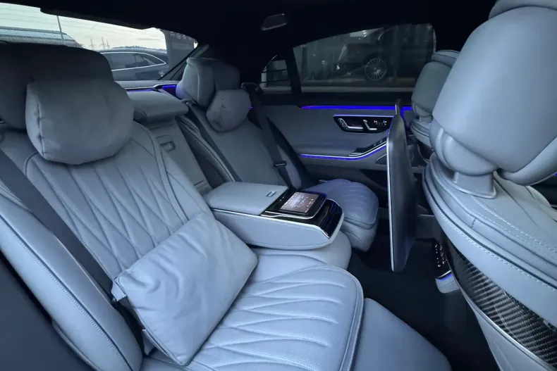Mercedes-Benz S 63 AMG (Clasa S) din 2024 cu 49.800 km - oferta MER246773 - foto 18