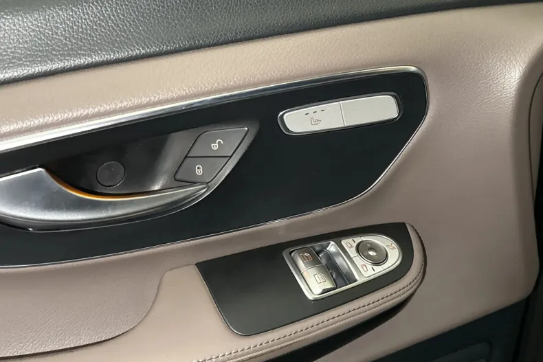 Mercedes-Benz V 250 (Clasa V) din 2023 cu 77.829 km - oferta MER246785 - foto 15
